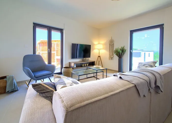 Appartement Sol 2 By Interhome Njivice