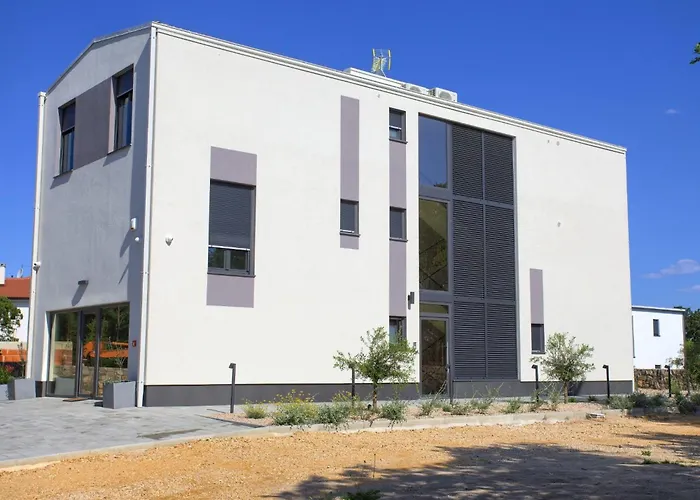 Sol 2 By Interhome Njivice