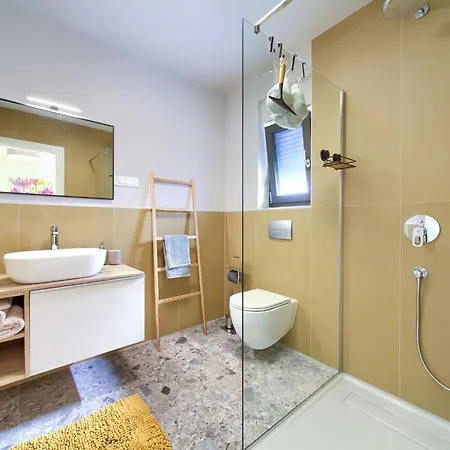 Sol 2 By Interhome Apartman Njivice
